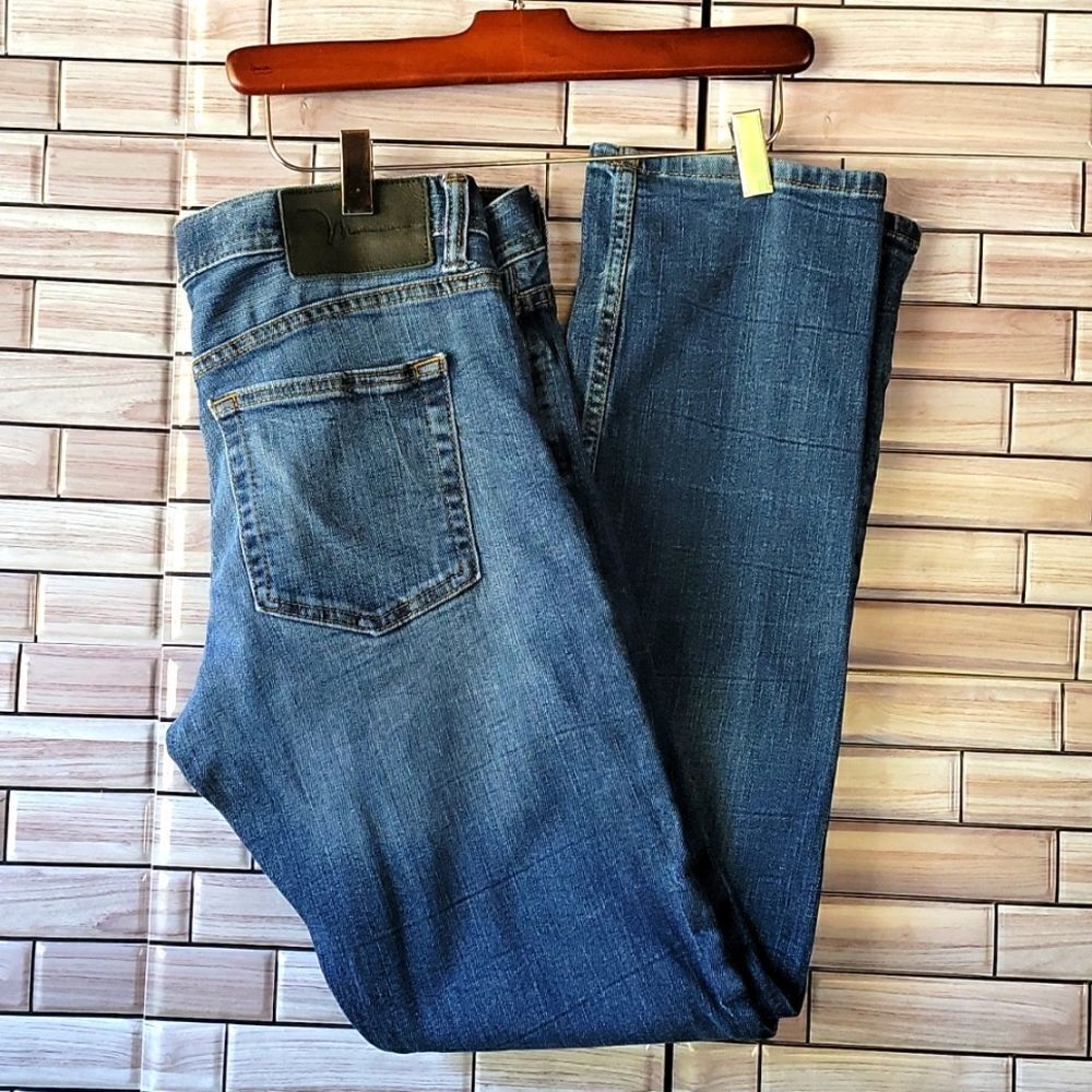 Marc Anthony classic denim Jeans Size 30